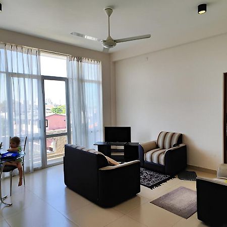 VIVAS Residencies Luxury Apartments Dehiwala-Mont Lavinia Extérieur photo