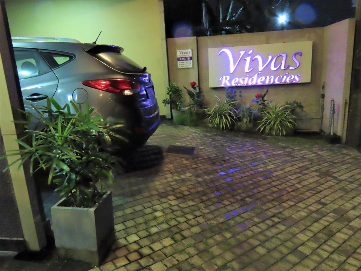 VIVAS Residencies Luxury Apartments Dehiwala-Mont Lavinia Extérieur photo