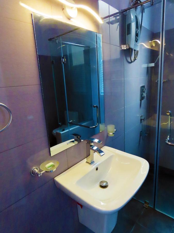 VIVAS Residencies Luxury Apartments Dehiwala-Mont Lavinia Extérieur photo